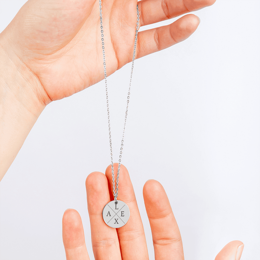 Collier personnalisé avec initiales en acier inoxydable