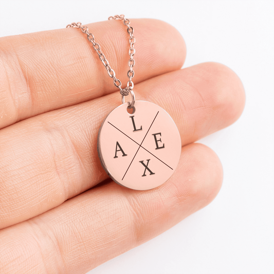 Collier personnalisé avec initiales en plaqué or rose