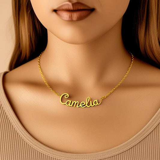 Aurore -  Pendentif Nom horizontal Personnalisé en plaqué or